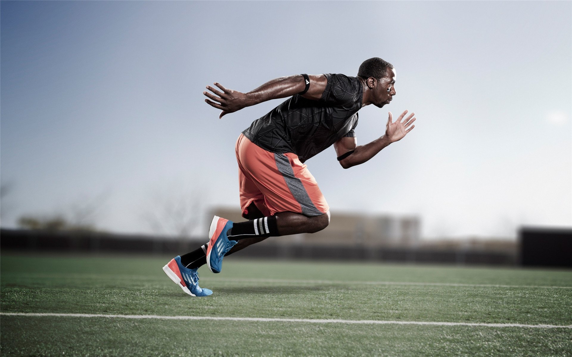 伯科夫稳扎稳打掌控比赛节奏，伯日涅科夫